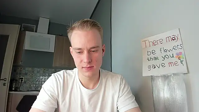 Snapshot of Kevin_Young_Cat chatting on 10-07-25, 02:03 Kevin Young Cat online show from 10-07-25, 02:03