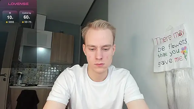 Snapshot of Kevin_Young_Cat chatting on 10-30-25, 03:35 Kevin Young Cat online show from 10-30-25, 03:35