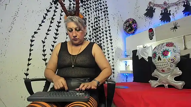 JaddeWalker online show from 10-31-25, 11:44