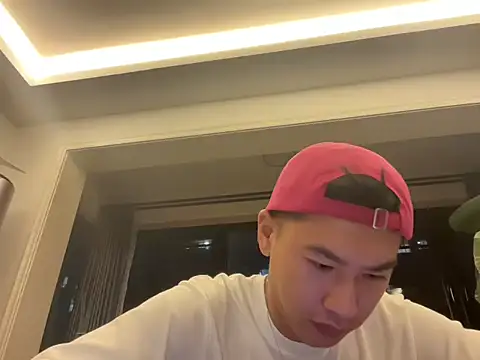 Snapshot of heywilliam chatting on 09-24-25, 01:58 heywilliam online show from 09-24-25, 01:58