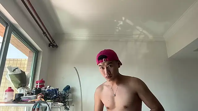 Snapshot of heywilliam chatting on 10-04-25, 02:42 heywilliam online show from 10-04-25, 02:42