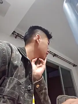 Snapshot of heywilliam chatting on 12-03-25, 01:09 heywilliam online show from 12-03-25, 01:09