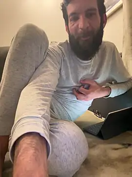 Snapshot of Michel_huge chatting on 05-16-26, 10:52 Michel huge online show from 05-16-26, 10:52