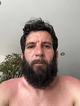Snapshot of Michel_huge chatting on 05-26-26, 04:36 Michel huge online show from 05-26-26, 04:36
