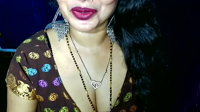 Snapshot of QUEEN_SAKHI- chatting on 06-18-26, 09:14 QUEEN SAKHI- online show from 06-18-26, 09:14