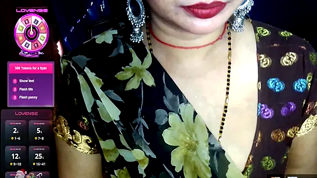 Snapshot of QUEEN_SAKHI- chatting on 07-12-26, 05:59 QUEEN SAKHI- online show from 07-12-26, 05:59