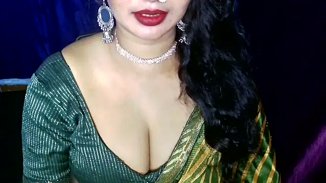 Snapshot of QUEEN_SAKHI- chatting on 07-21-26, 04:42 QUEEN SAKHI- online show from 07-21-26, 04:42