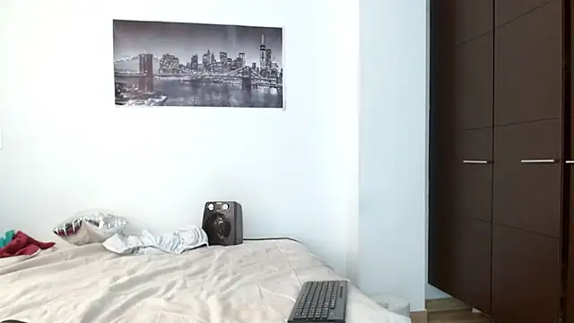 Snapshot of AntonyDAngelo25 chatting on 10-22-25, 07:24 AntonyDAngelo25 online show from 10-22-25, 07:24