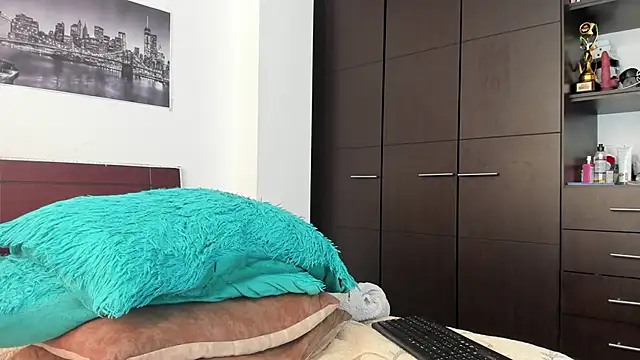 Snapshot of AntonyDAngelo25 chatting on 01-13-26, 06:13 AntonyDAngelo25 online show from 01-13-26, 06:13