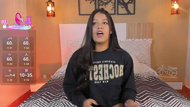 Camila Bustamante online show from 09-08-25, 03:11