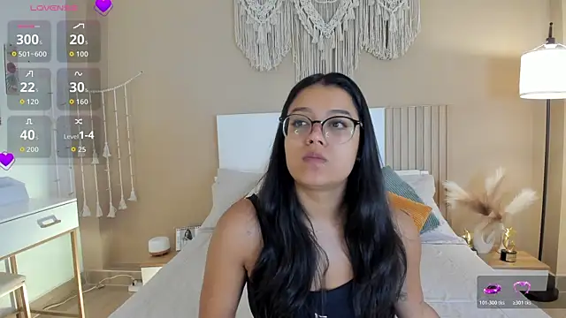 Camila Bustamante online show from 07-23-26, 01:42