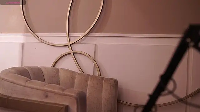 Ariaa Isabell online show from 11-12-25, 06:41