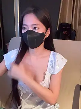 Snapshot of _Meimeibaby_ chatting on 04-06-26, 10:16 Meimeibaby online show from 04-06-26, 10:16