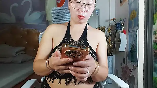 lyly asian online show from 07-02-26, 03:23