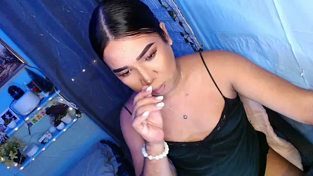 Snapshot of Hot_JennyCum chatting on 01-16-26, 05:06 Hot JennyCum online show from 01-16-26, 05:06