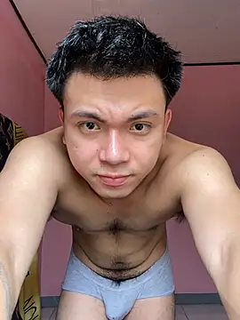 Snapshot of JerichoGutierez chatting on 06-08-26, 04:24 JerichoGutierez online show from 06-08-26, 04:24