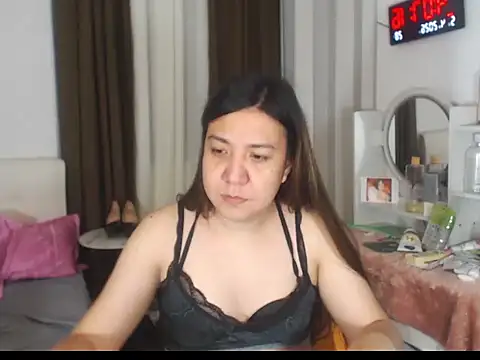 stellahugeX online show from 04-04-26, 08:06