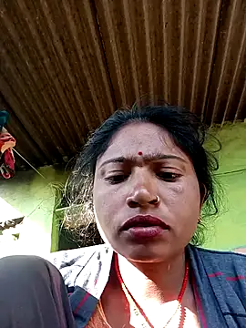 Snapshot of Payal-0143 chatting on 12-05-25, 09:18 Payal-0143 online show from 12-05-25, 09:18