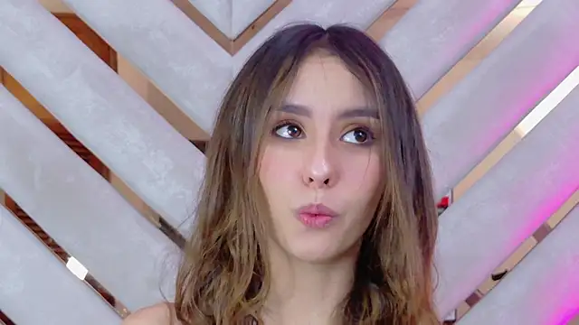 Sarah-Grace online show from 04-21-26, 01:42