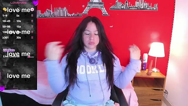 Snapshot of miadoll303av chatting on 09-22-25, 01:35 miadoll303av online show from 09-22-25, 01:35