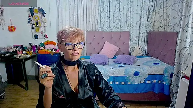 isabella-lips007 online show from 05-20-26, 02:18