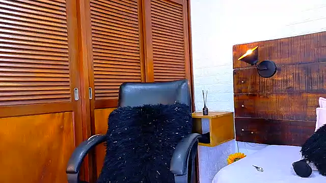 ALANNFERRER online show from 10-23-25, 09:52