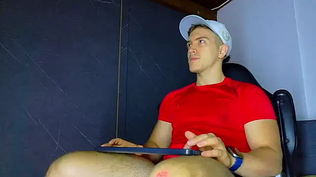 Snapshot of ALANNFERRER chatting on 02-06-26, 10:29 ALANNFERRER online show from 02-06-26, 10:29