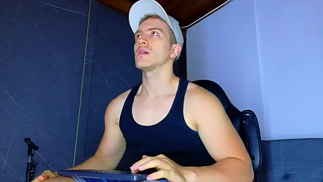 Snapshot of ALANNFERRER chatting on 02-16-26, 10:11 ALANNFERRER online show from 02-16-26, 10:11