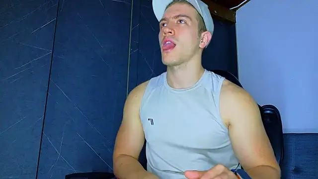 Snapshot of ALANNFERRER chatting on 02-21-26, 10:16 ALANNFERRER online show from 02-21-26, 10:16