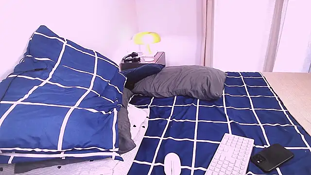 Snapshot of hairyzodb chatting on 11-12-25, 05:35 hairyzodb online show from 11-12-25, 05:35