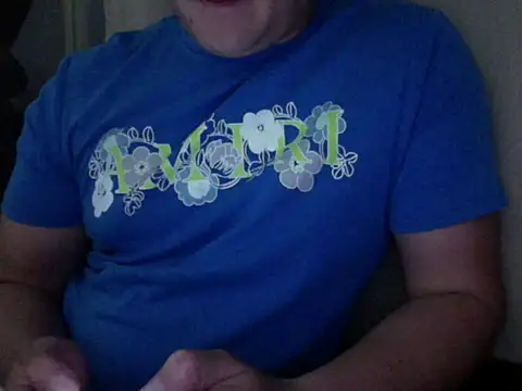Snapshot of zeusmasterhorny chatting on 10-03-25, 10:40 zeusmasterhorny online show from 10-03-25, 10:40