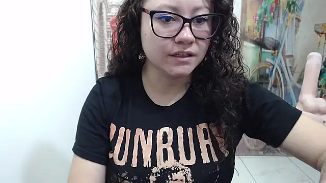 Snapshot of greeneyes_nurse chatting on 11-07-25, 06:30 greeneyes nurse online show from 11-07-25, 06:30