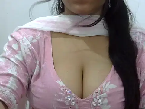 LIYO  online show from 07-28-26, 02:13