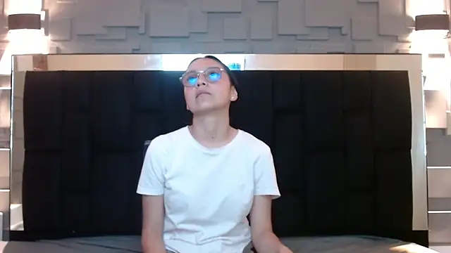 katalina07 1 online show from 10-06-25, 04:15