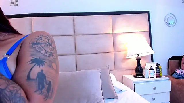 GabyMoreau online show from 03-04-26, 08:37