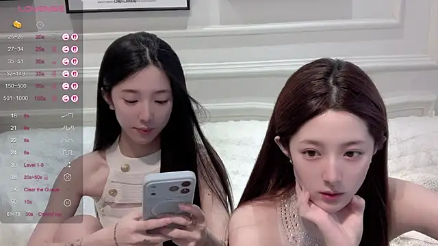 Snapshot of OiOi-666 chatting on 04-06-26, 10:05 OiOi-666 online show from 04-06-26, 10:05