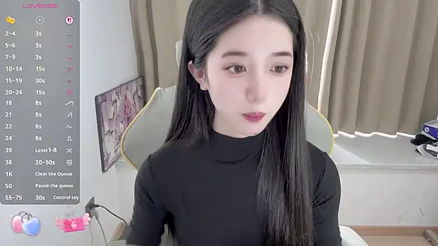 Snapshot of OiOi-666 chatting on 05-14-26, 01:45 OiOi-666 online show from 05-14-26, 01:45