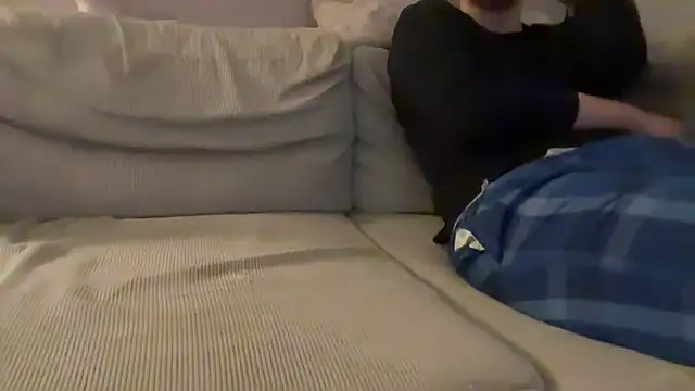 Snapshot of DEhornycoupleD chatting on 11-16-25, 08:25 DEhornycoupleD online show from 11-16-25, 08:25