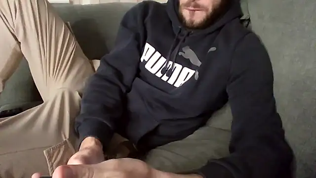 Snapshot of MasterJakeJohns chatting on 11-17-25, 10:48 MasterJakeJohns online show from 11-17-25, 10:48