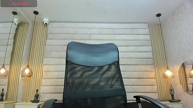 Snapshot of keytinthomson_ chatting on 02-14-26, 07:43 keytinthomson online show from 02-14-26, 07:43