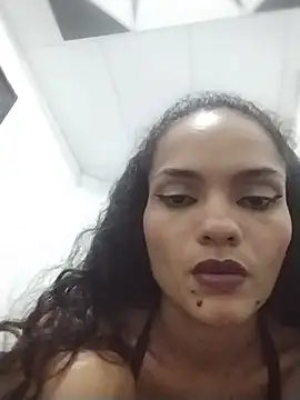 Karen Ariass online show from 06-07-26, 02:37
