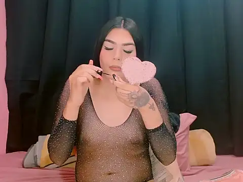  crystal23  online show from 01-11-26, 04:50