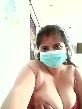 Snapshot of Miss_Geeta0 chatting on 11-12-25, 09:42 Miss Geeta0 online show from 11-12-25, 09:42