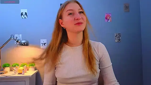 Snapshot of LorettaGladman chatting on 11-16-25, 04:07 LorettaGladman online show from 11-16-25, 04:07