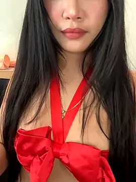 Snapshot of jinawaves chatting on 10-10-25, 02:32 jinawaves online show from 10-10-25, 02:32