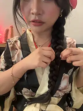 Snapshot of jinawaves chatting on 10-18-25, 07:53 jinawaves online show from 10-18-25, 07:53