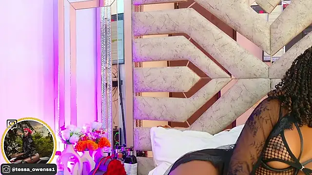Tessa Owenss online show from 02-20-26, 07:47