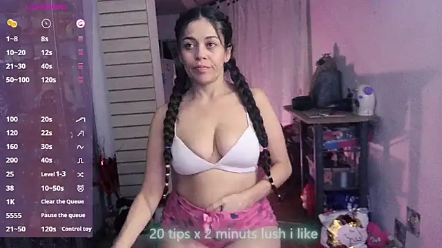 xinamora online show from 10-26-25, 03:23