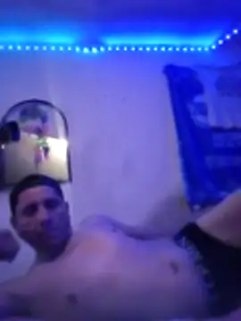 Snapshot of Juniorharo1982 chatting on 12-19-25, 09:49 Juniorharo1982 online show from 12-19-25, 09:49