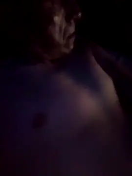 Snapshot of Juniorharo1982 chatting on 12-22-25, 09:28 Juniorharo1982 online show from 12-22-25, 09:28